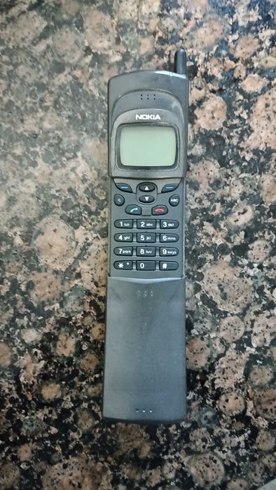 Telemóvel vintage NOKIA 8110