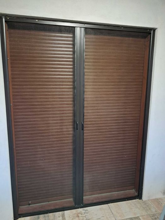 Moskitiera drzwi tarasowe używana