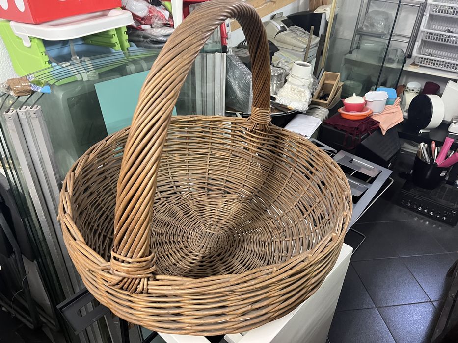 Cesto em verguinha com Asa 70cm de diametro e 65 cm de altura