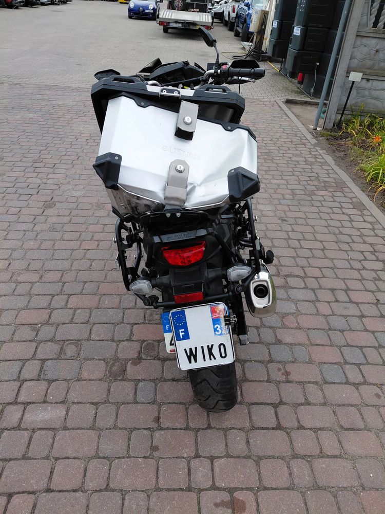alt