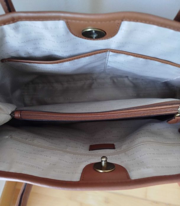 Mala da prestigiada marca "Ralph Lauren"