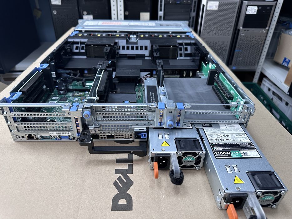DELL Poweredge R740xd  8LFF 2x Gold 6150 128GB RAM