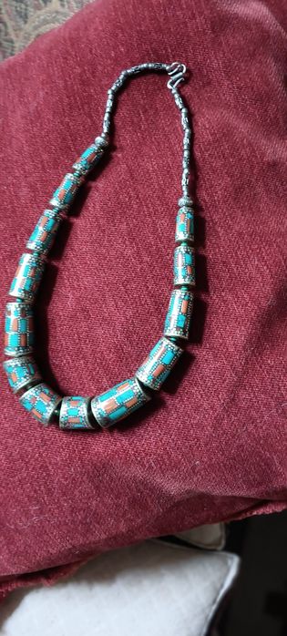 Colar em prata africana