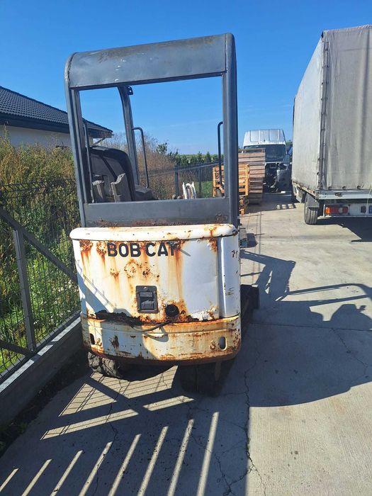 koparka BOB CAT model 320