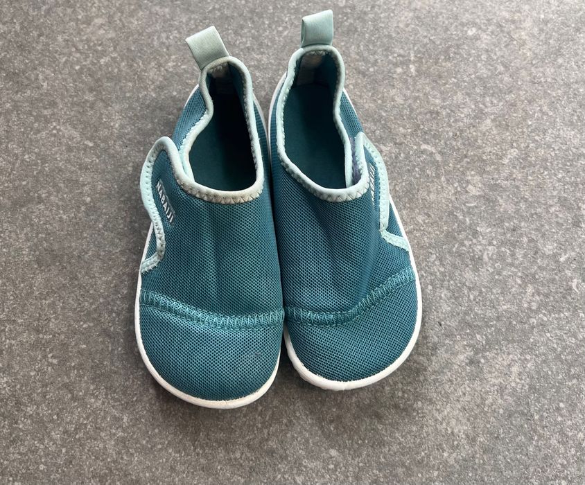 Dziecięce buty na basen nabaiji 25