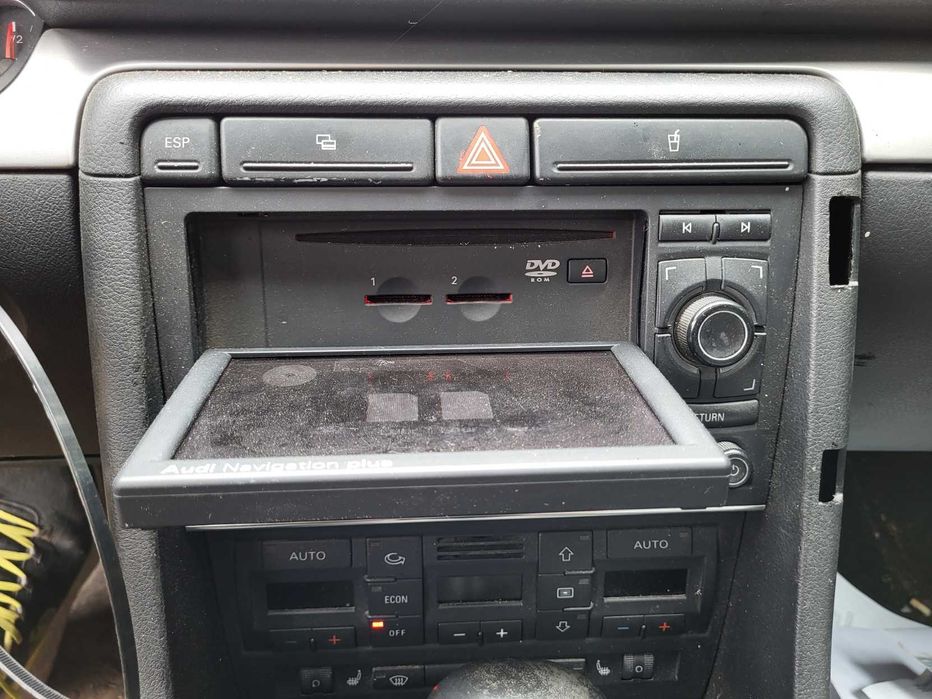 Schowek A4 Audi B6/B7