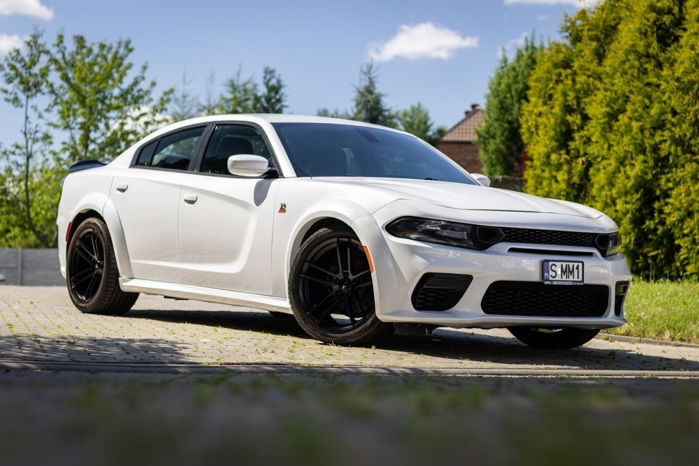 Dodge Charger Dodge Charger wide body SRT 3,6 benzyna kozak