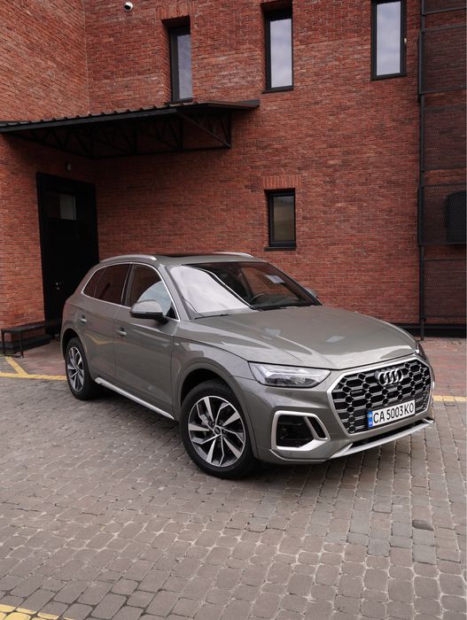 Audi Q5 2023 рік 2.0 tfsi MHEV
