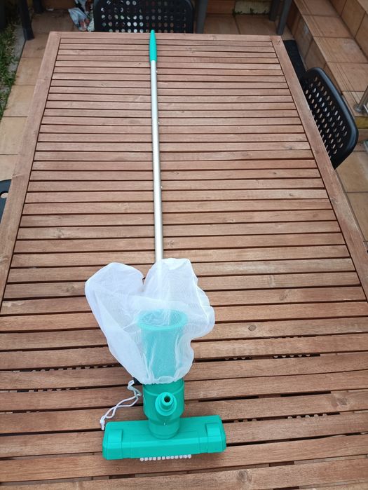 Aspirador de piscina