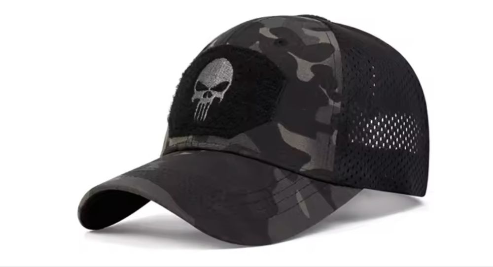 Boné camuflado novo
