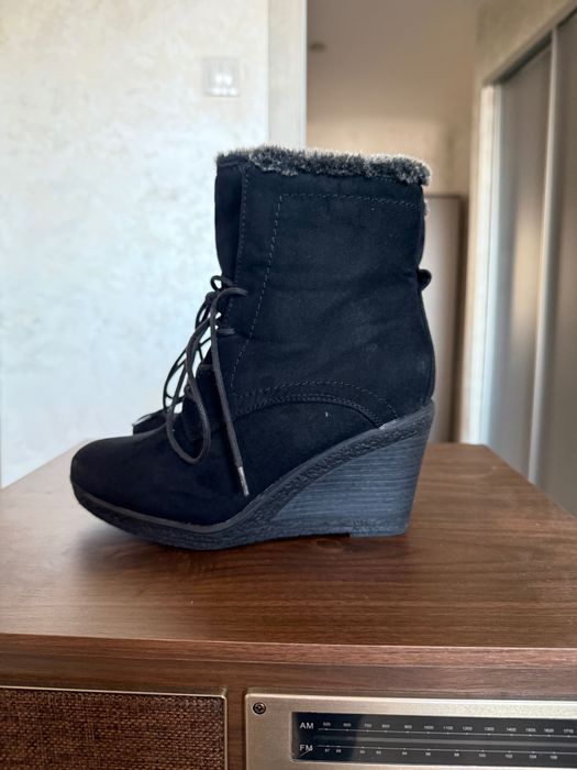 Черевики (чоботи) зимові чорні  замшеві 37 розмір