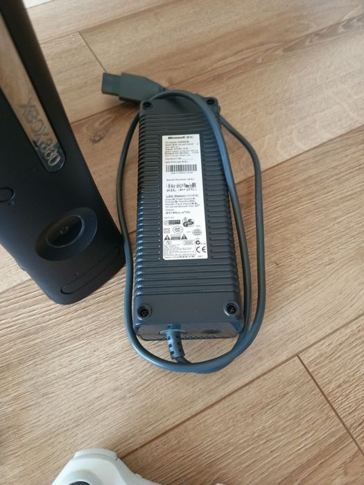 Zestaw Xbox 360 jak na zdjęciu