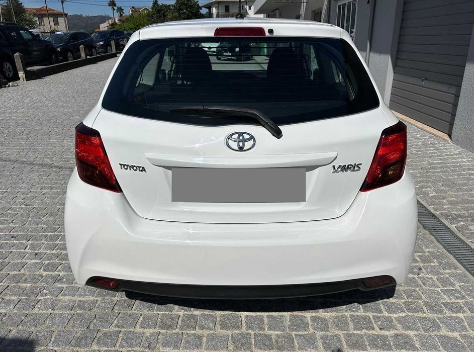 Toyota Yaris 1.4 D-4D Comercial | 6.500€ + IVA Dedutível | Revisões Toyota