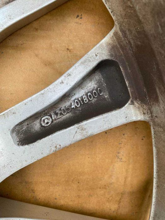 Mercedes C-Klasa A205 Pojedyncza Felga 17