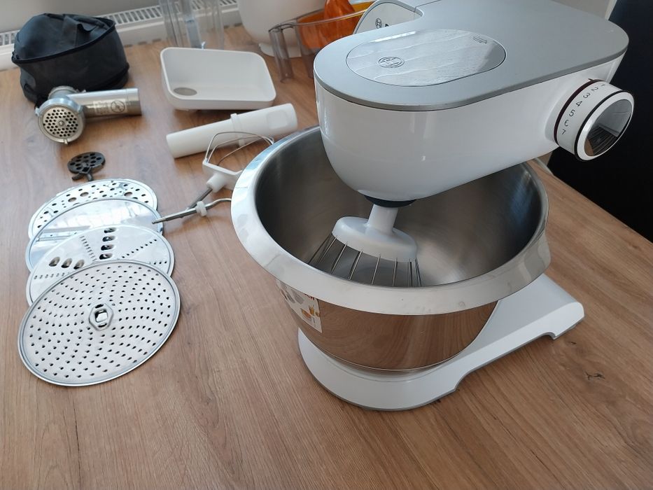Sprzedam robota kuchennego Bosch MUM5