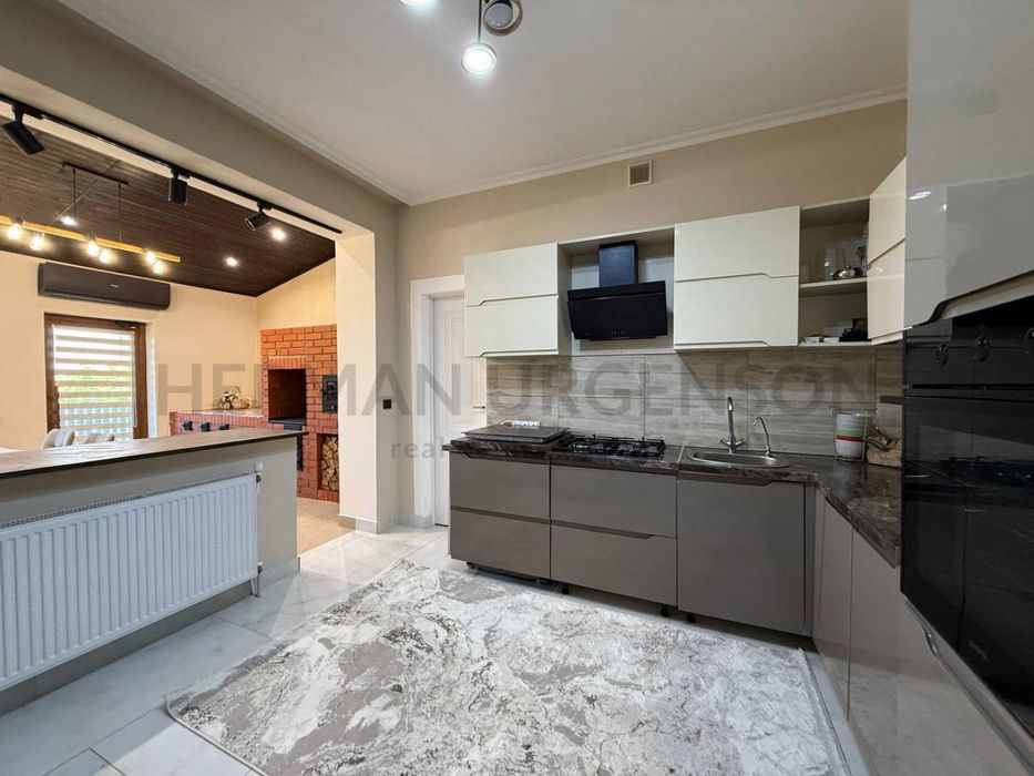 Дом по адресу Петефі Шандора пл. (площадь 258 м²) - Atlanta.ua - фото 3