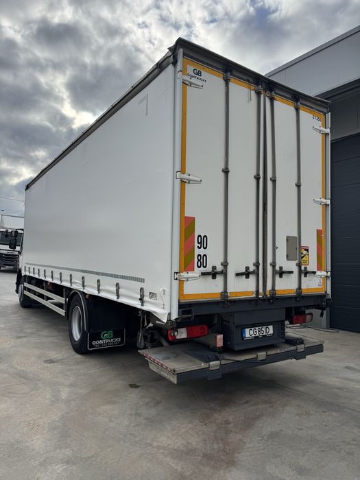Renault D Wide 280, 8.50m comprimento de caixa
