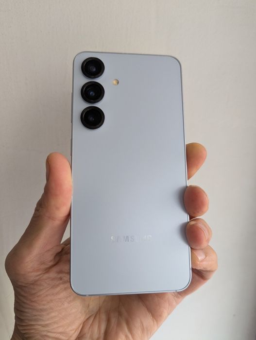 Samsung Galaxy S25 Snapdragon Идеал батарея 100%