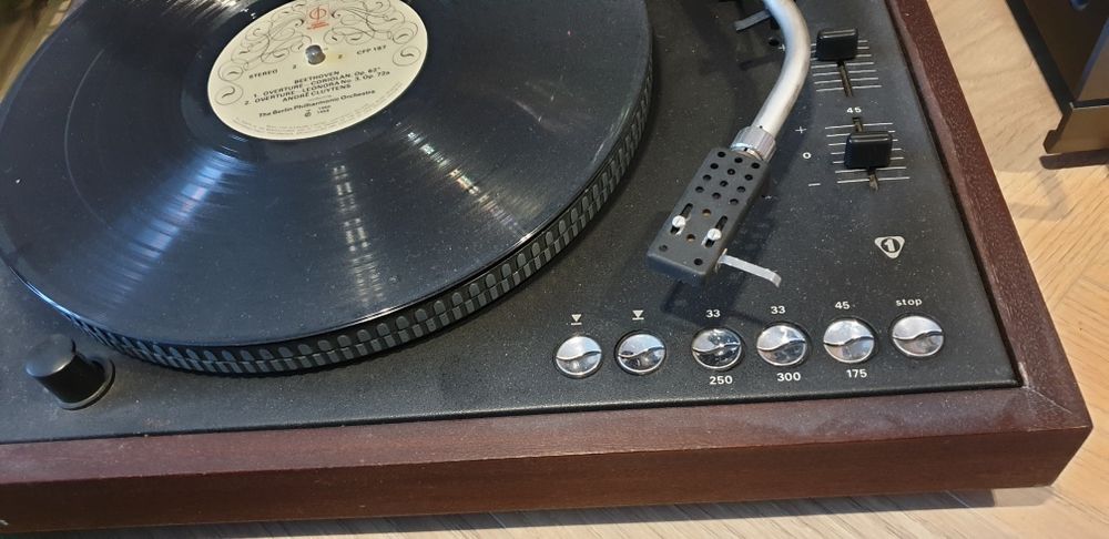 gramofon daniel g 1100 fs