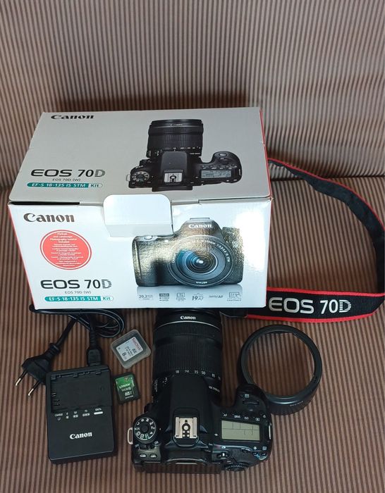Máquina Fotográfica Canon EOS 70D