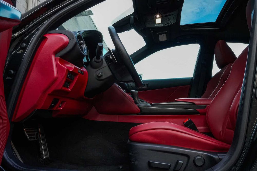 Lexus IS 300      2016