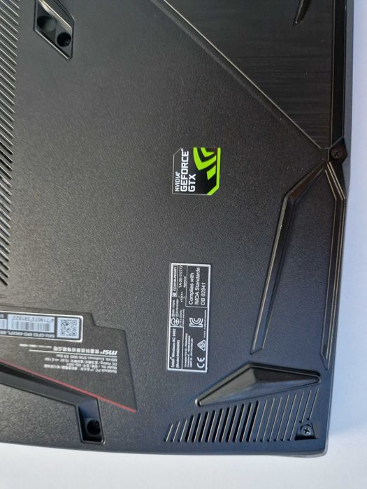 Laptop MSI MS 16R1 CORE I7 8750H 16GB RAM