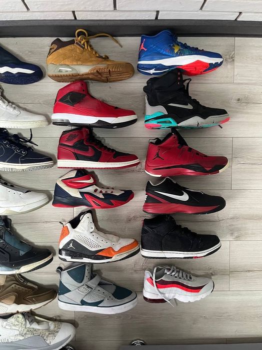 Колекція кросівок Nike & Jordan (ТІЛЬКИ ПРАВІ). Нові Для кастому та декору ремонт взуття