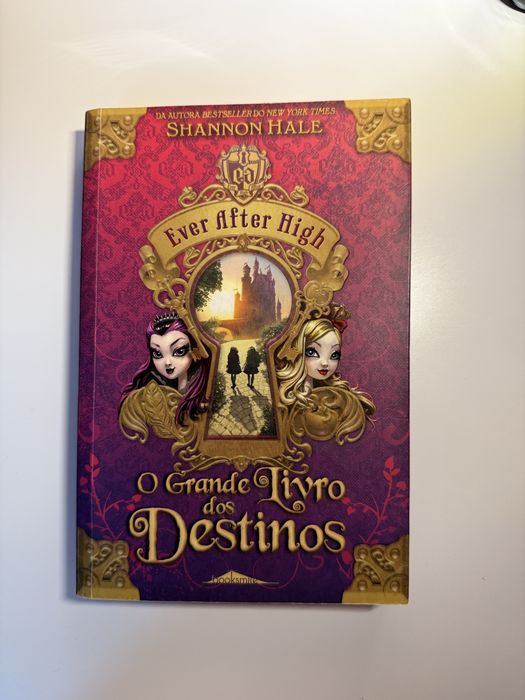Livro “Ever After High”