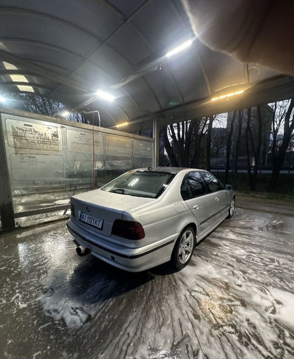 Продам BMW E39 2.0 Бензин