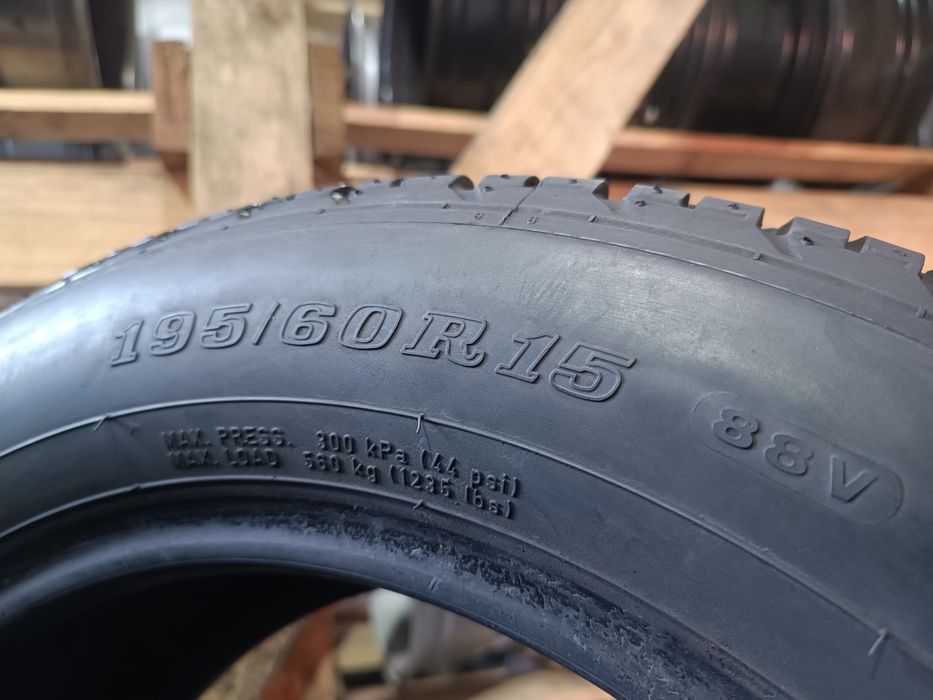 Літні шини DUNLOP 195/60 R15 резина Р15