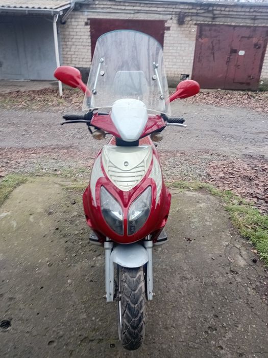 Скутер "VIPER" 50куб. 2008р ,пробіг фактичний по спідометр.