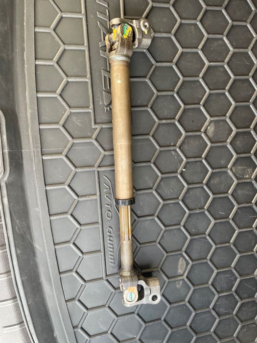 Hyundai Santa Fe рульовий (кермовий вал) вал