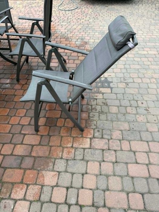 Zestaw mebli ogrodowych krzesła + stół