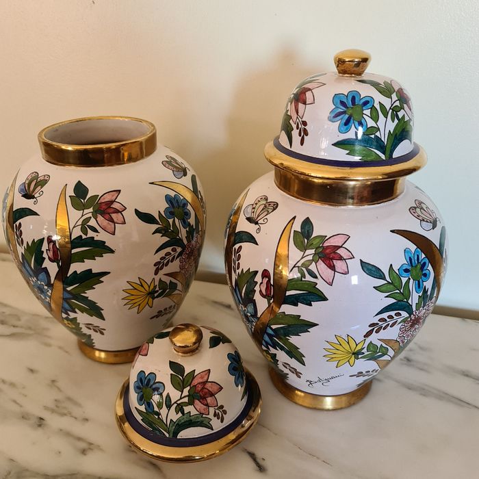 Batiguani - par de potes com tampa pintados à mão