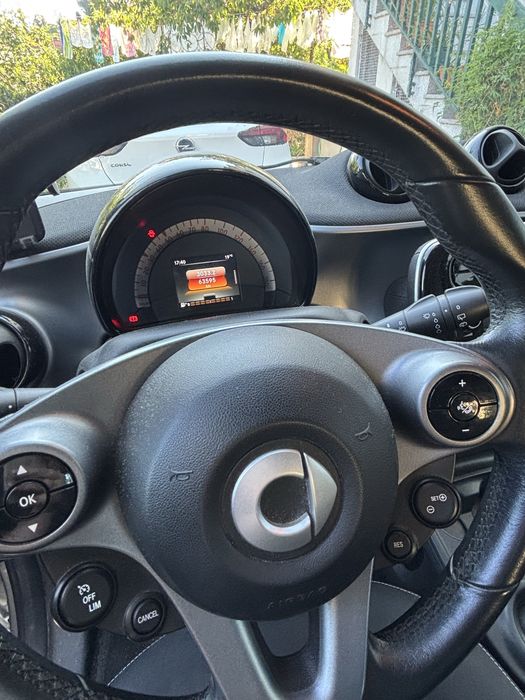 Smart novo e com poucos km