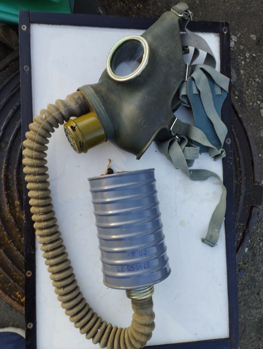 Противогаз в сборе