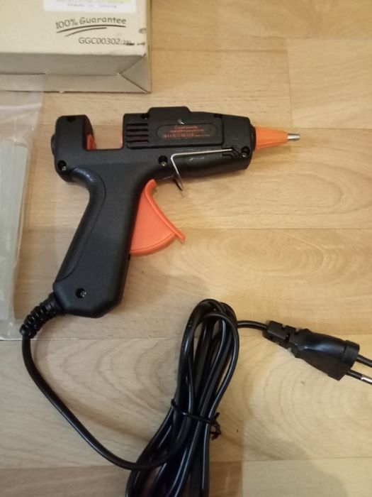 Pistolet do klejenia na gorąco
