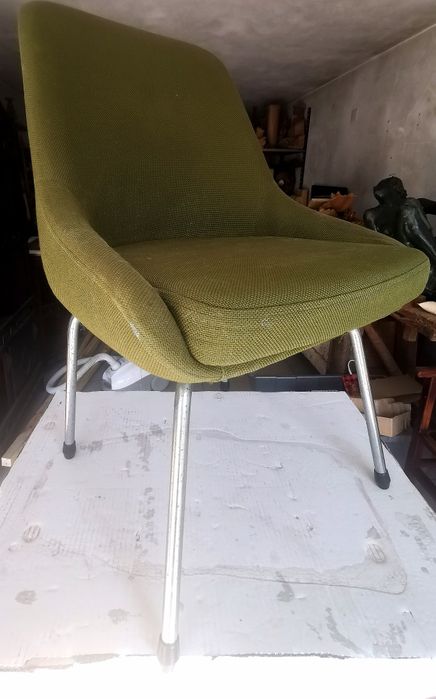 Cadeiras em tecido verdes vintage