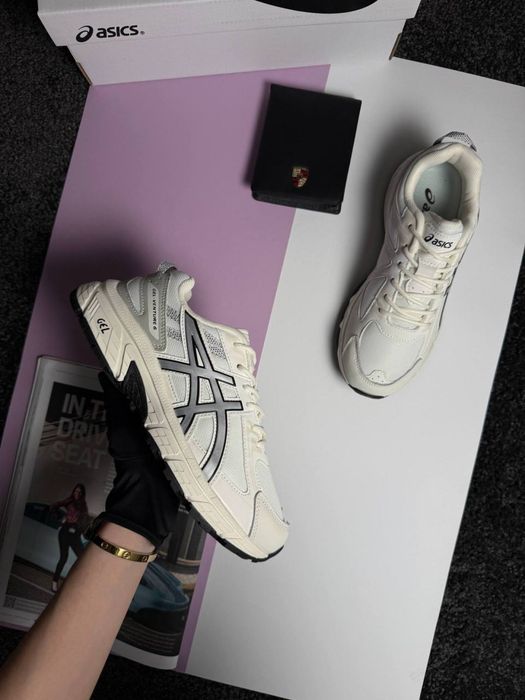 Жіночі кросівки асікс гель вентура ASICS Gel-Venture 6 Beige Metallic [36-41]