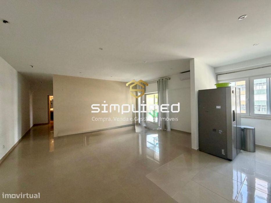 Apartamento T2 para Arrendamento | Lumiar | Junto ao Metro