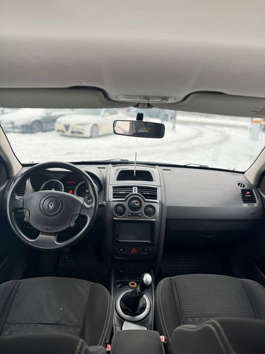 Продам Renault Megane 2.0  газ бенз