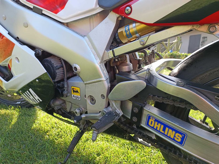 Moto Yamaha YZF 750 R 4HD – 32.253 km – Excelente estado