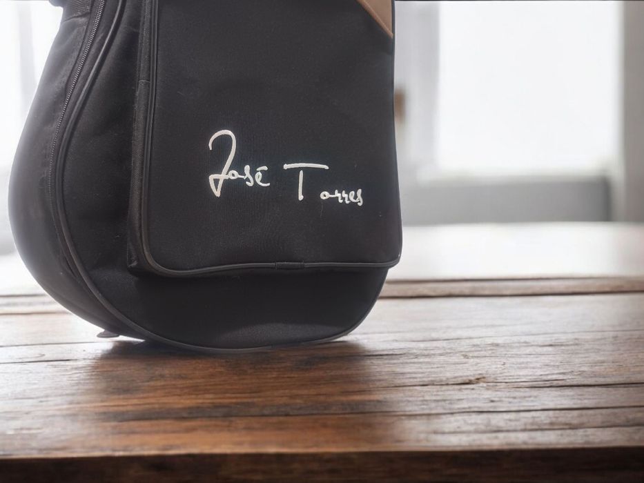 Saco/Bolsa para Guitarra 4/4 – Proteção, Estilo e Praticidade