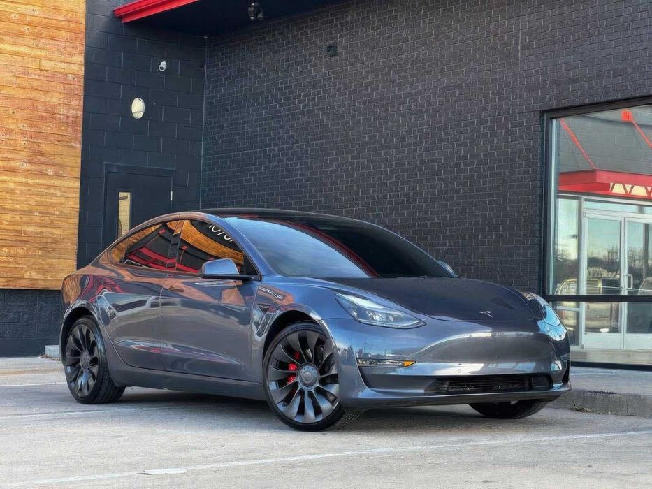 Tesla Model 3 Performance      2022