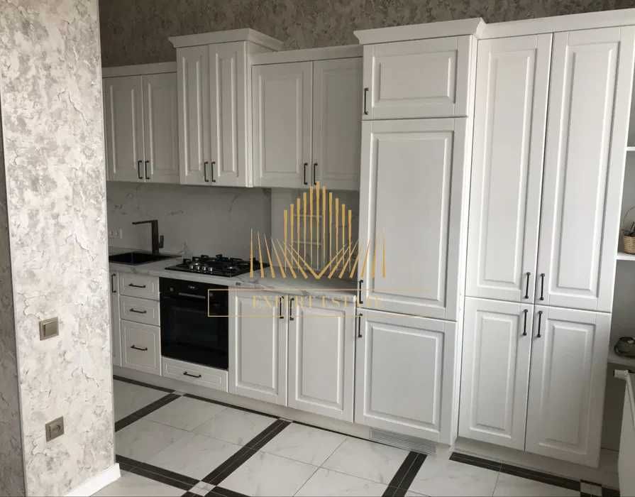 Продам квартиру в новострое ЖК Дмитриевский, Центр, Центральный рынок