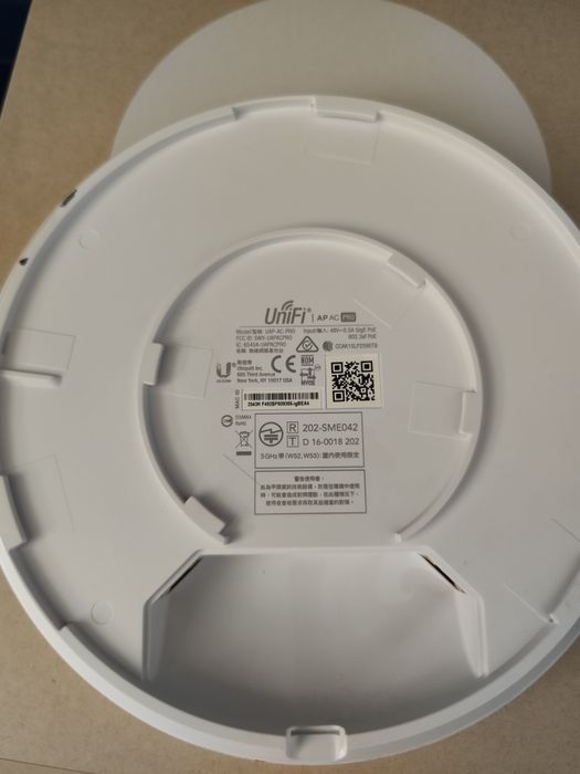 Ponto de acesso Unifi UAP AC PRO
