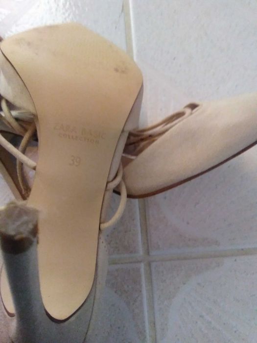 Sandálias Zara agulha T 39