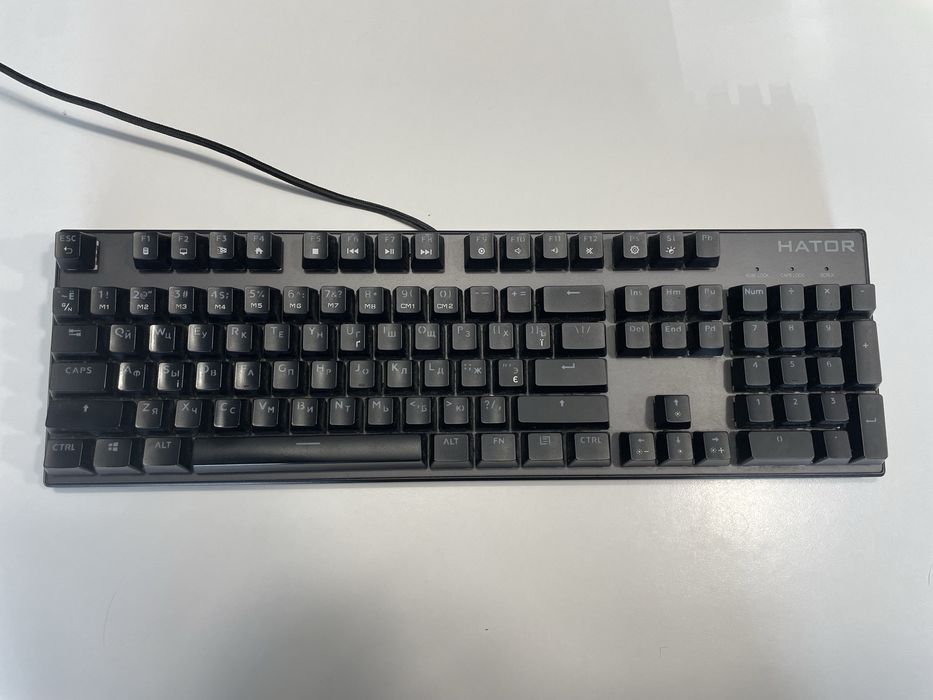 Продам клавіатуру комп'ютерну Б/У Hator Starfall Outemu (HTK-608)
