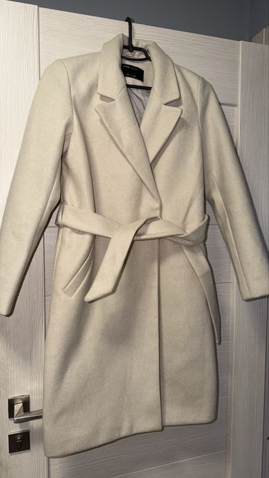 Продам весенне -осенее пальто .