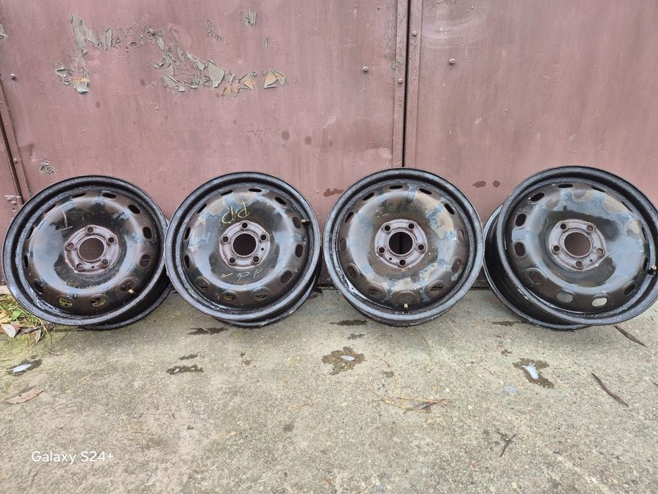 Felgi stalowe 4 sztuki do Opola Vivaro i inne